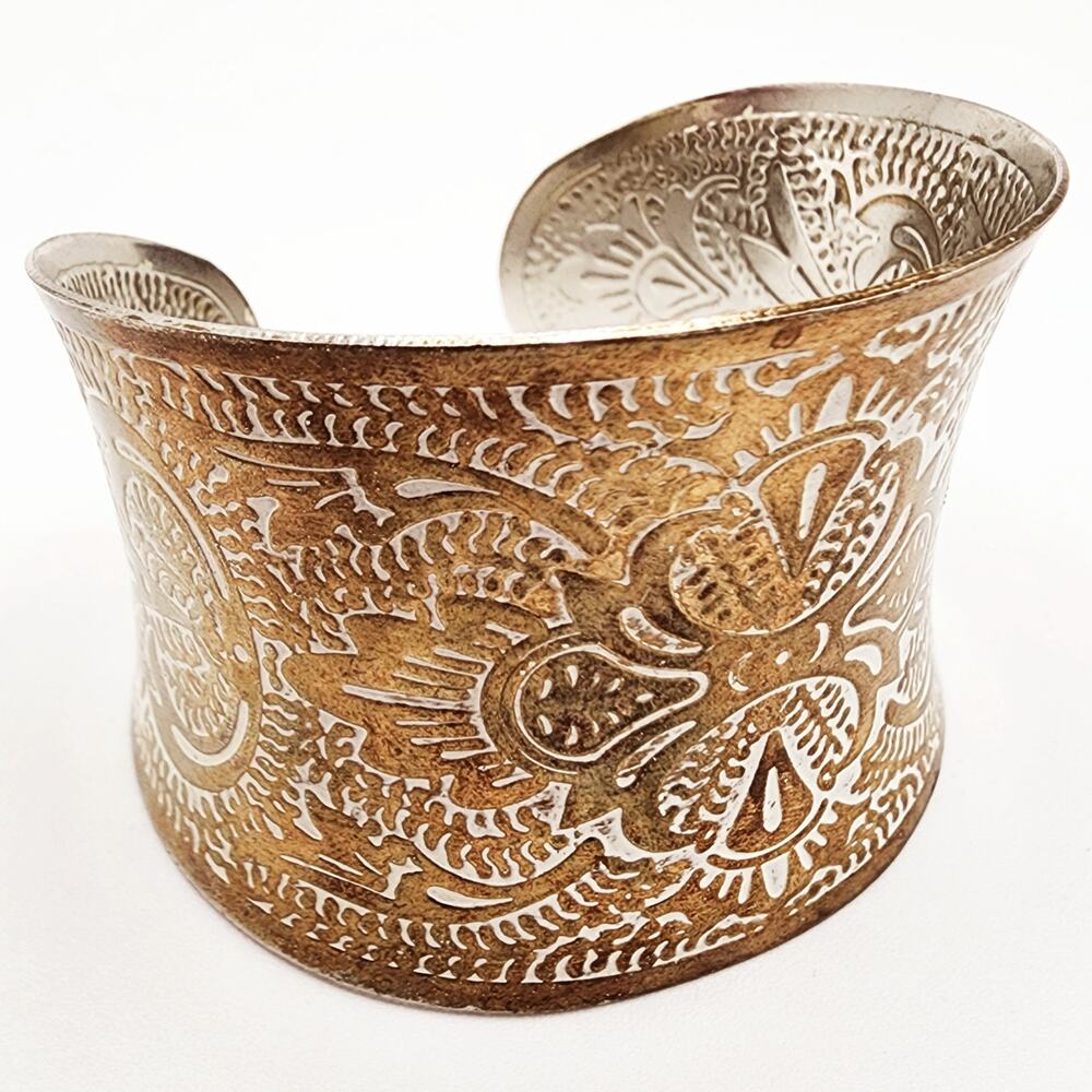 Vintage White Enamel Etched Cuff Bracelet Boho Ethnic Revival 1970s